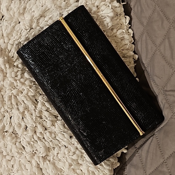 Henri Bendel Clutch Bag - Picture 13 of 16